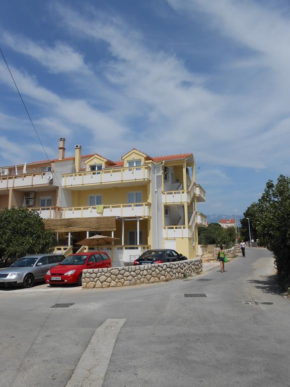 Apartments Jasmina Novalja Extérieur photo