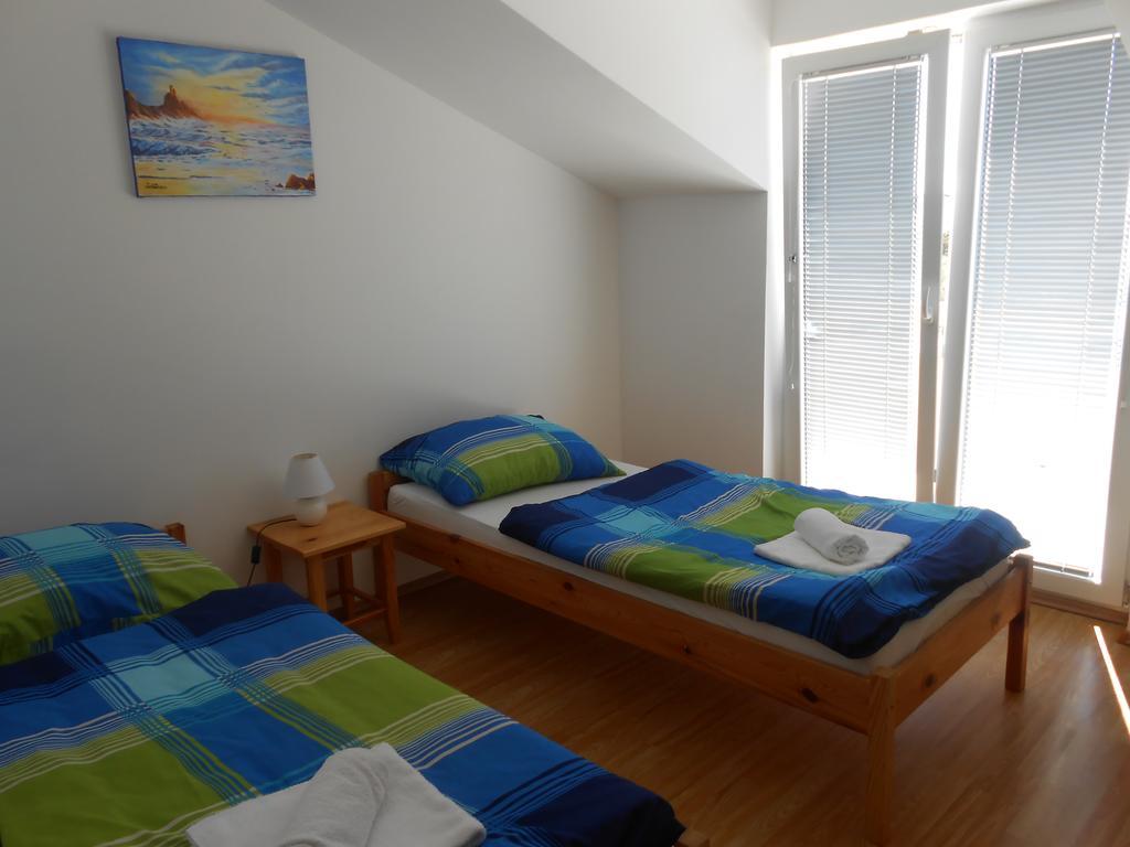 Apartments Jasmina Novalja Extérieur photo