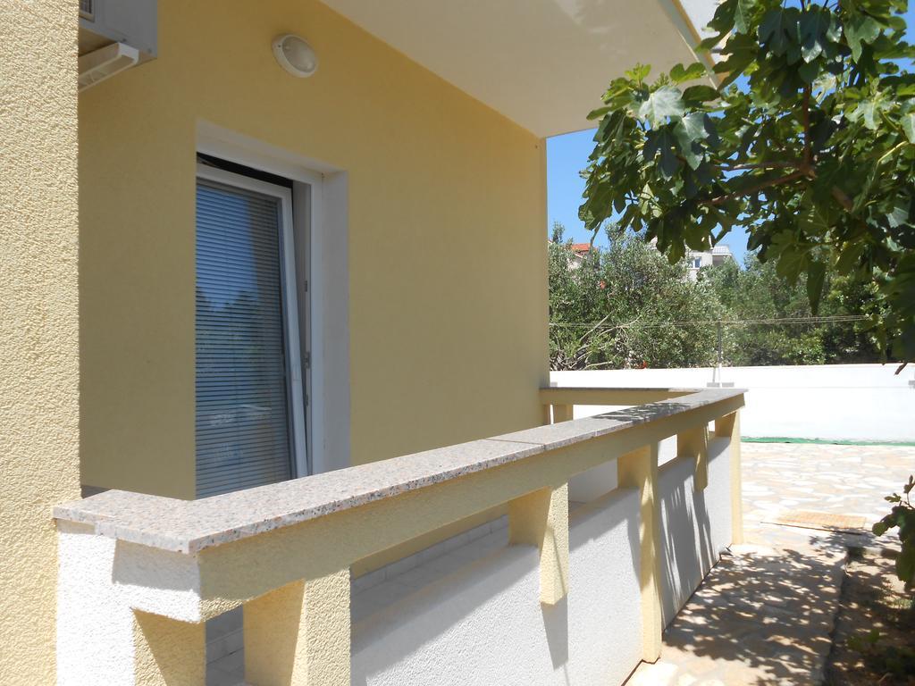 Apartments Jasmina Novalja Extérieur photo