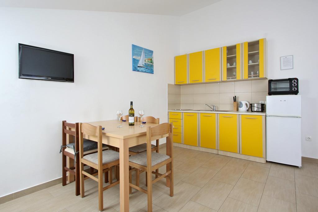 Apartments Jasmina Novalja Extérieur photo